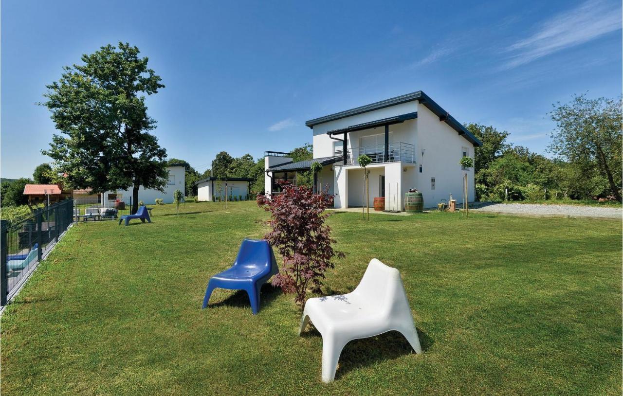 8 Bedroom Lovely Home In Durdevac Ðurđevac Dış mekan fotoğraf