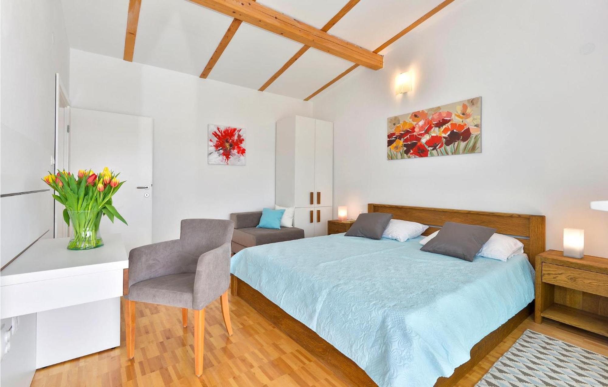 8 Bedroom Lovely Home In Durdevac Ðurđevac Dış mekan fotoğraf